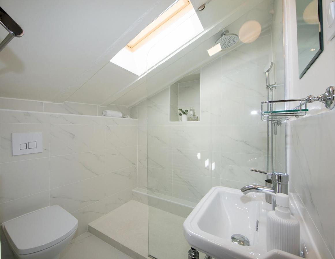 Cocoon Loft - Magnifique Loft Sous Toit, Refait A Neuf, Vues Splendides, Clim, Wifi Apartamento Nice Exterior foto
